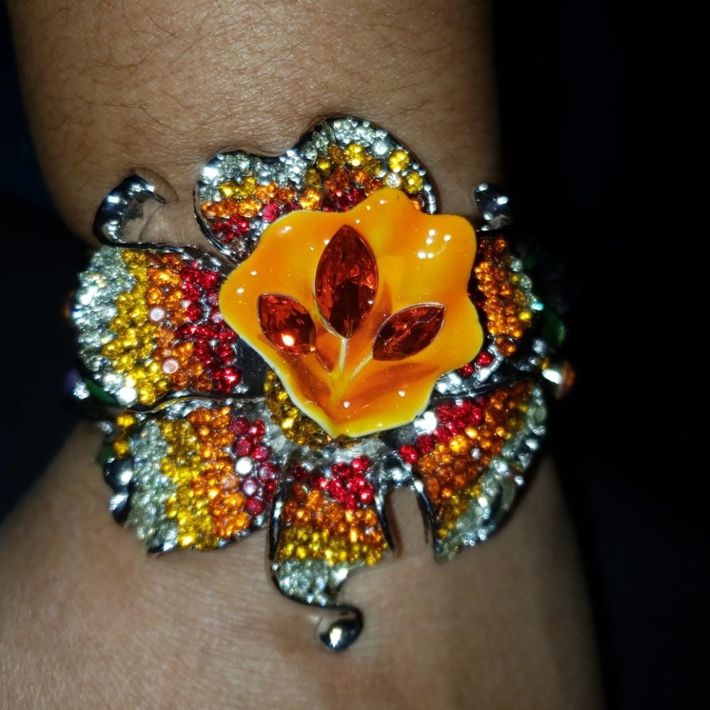 Jewelry - Picture 2 of 2
